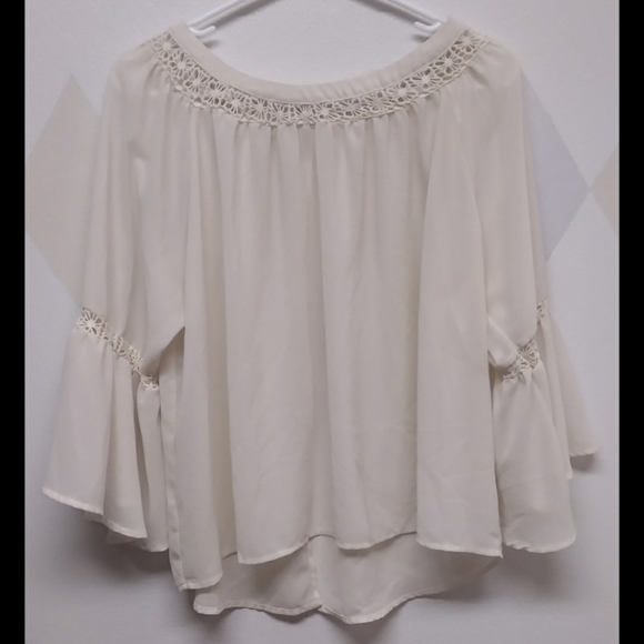 Monteau ivory semisheer blouse with crochet detail - Picture 1 of 11